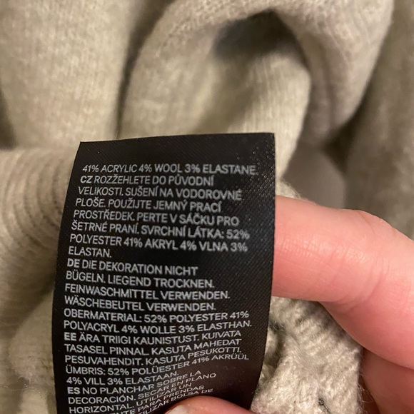 Green H&M  soft knit sweater - Picture 5 of 6